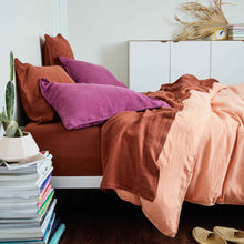 Load image into Gallery viewer, Linen Core Sheet Set