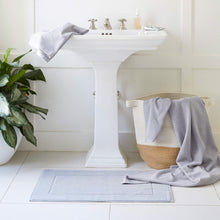 Load image into Gallery viewer, Ultralight Bath Towels
