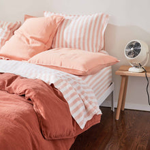 Load image into Gallery viewer, Linen Core Sheet Set
